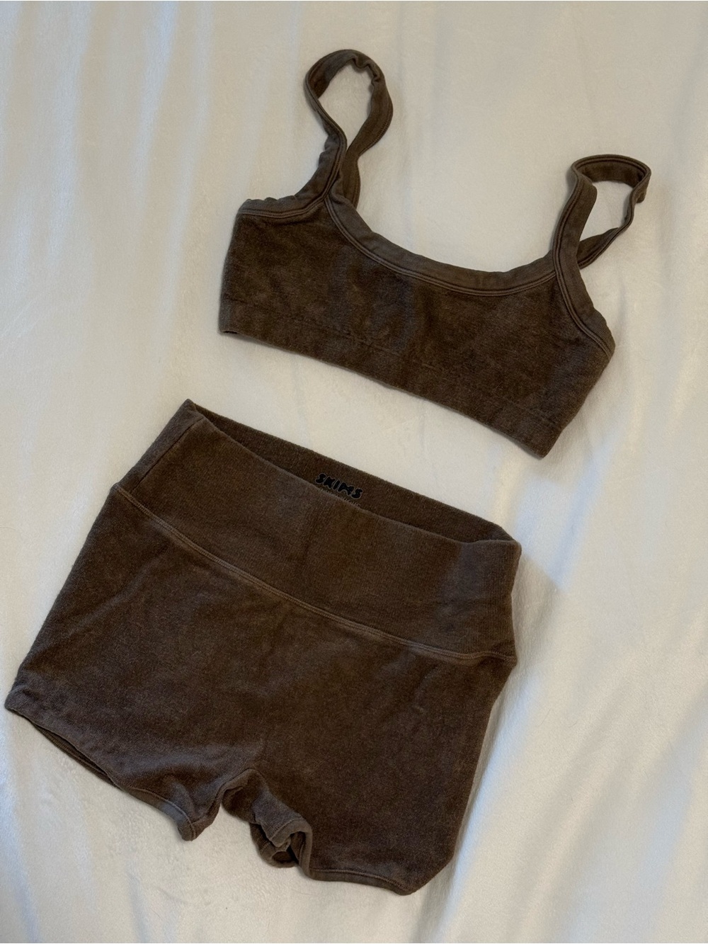 SKIMS - Terry Lounge Seamless Bralette and Shorts in Oxide